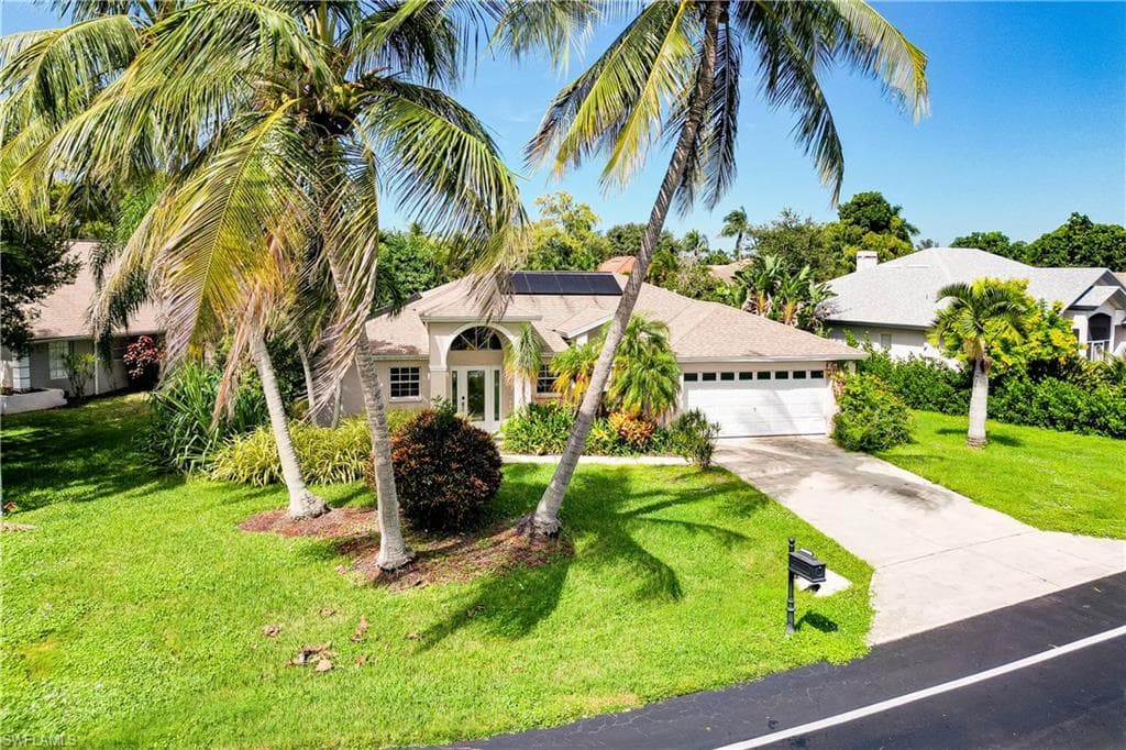1145 Moon Lake Dr, Naples