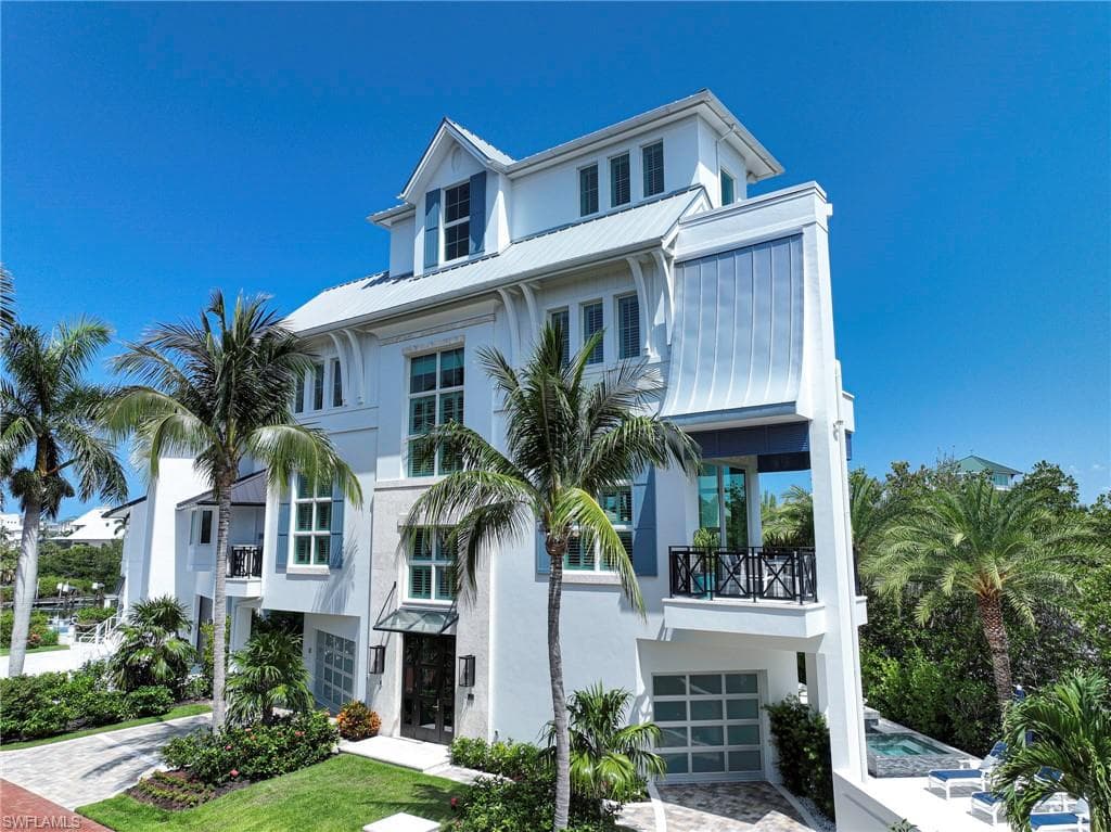 191 Bayfront Dr, Bonita Springs
