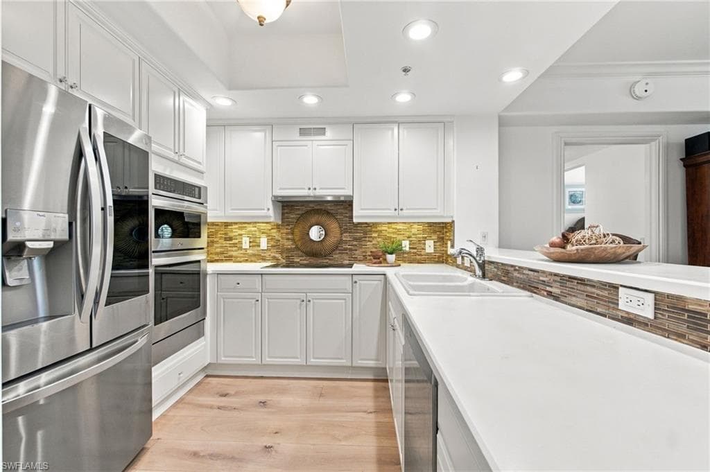 2738 Tiburon Blvd #206, Naples