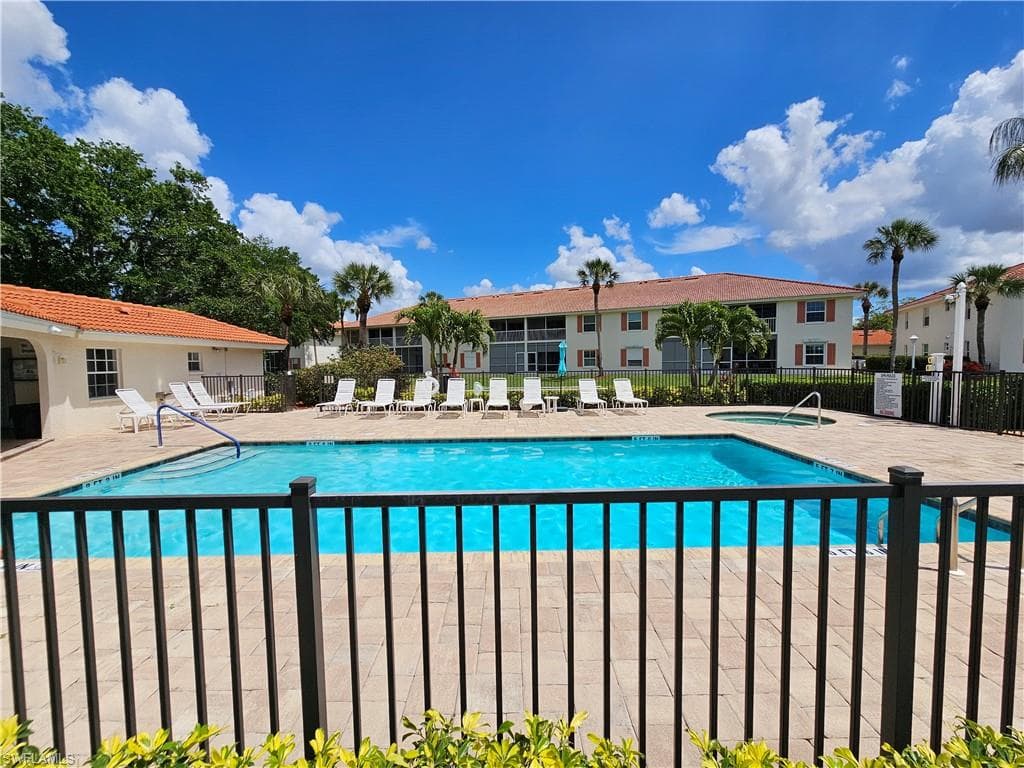 668 Mardel Ct #807, Naples, photo 2