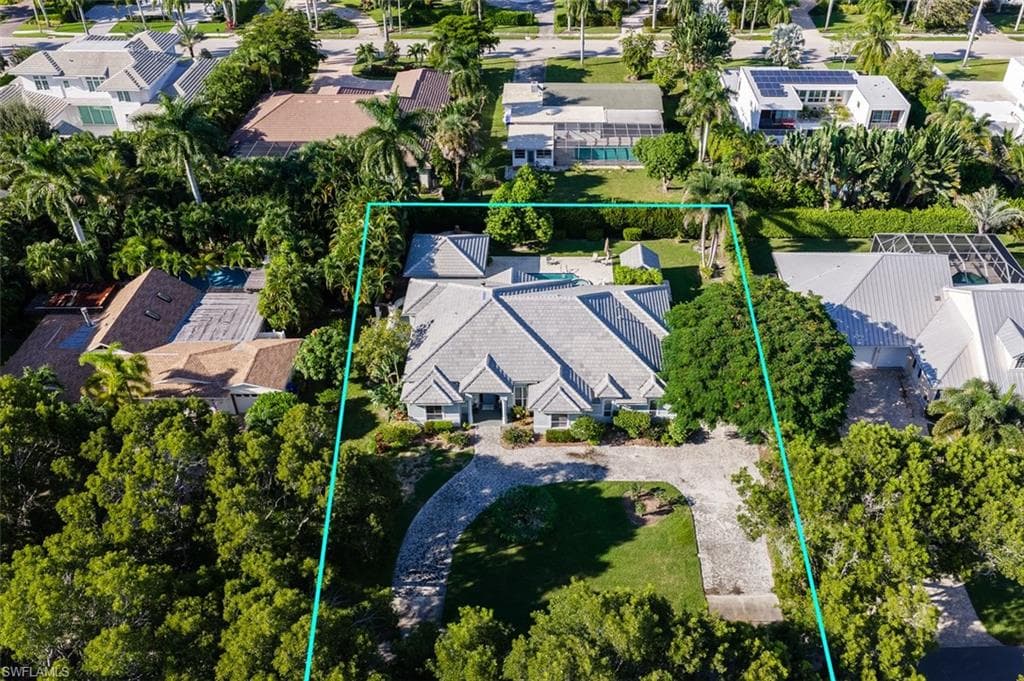 565 Coral Dr, Naples, photo 2