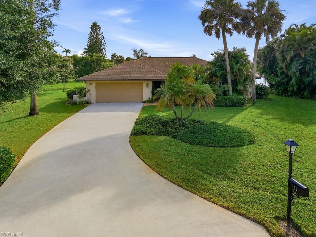105 Cherry Hill Ct, Naples
