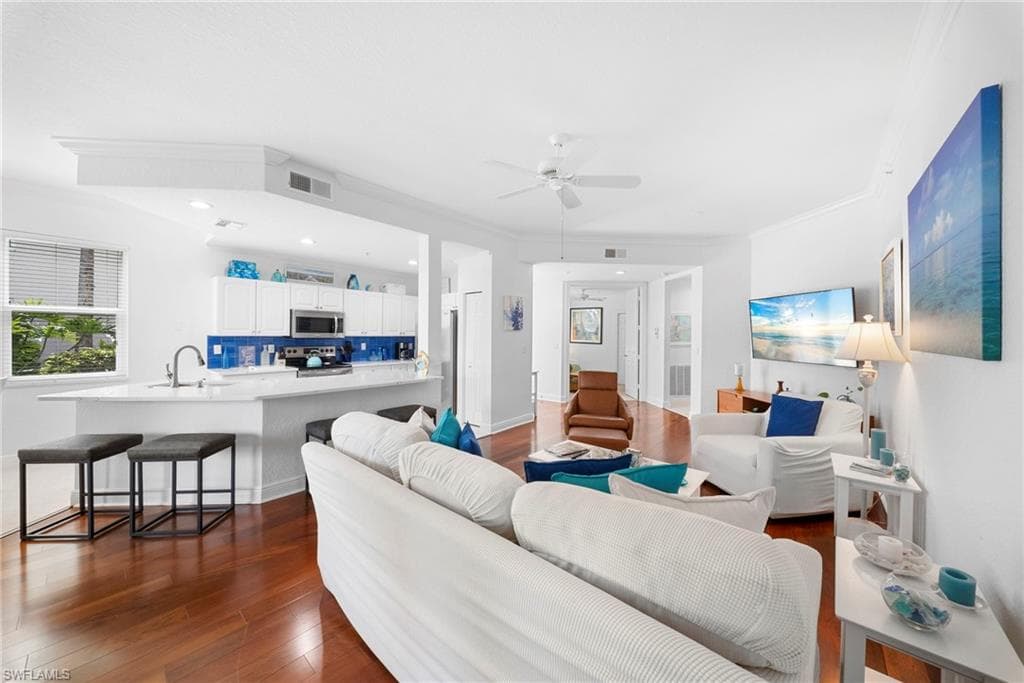 4610 Hawks Nest Dr #104, Naples, photo 2