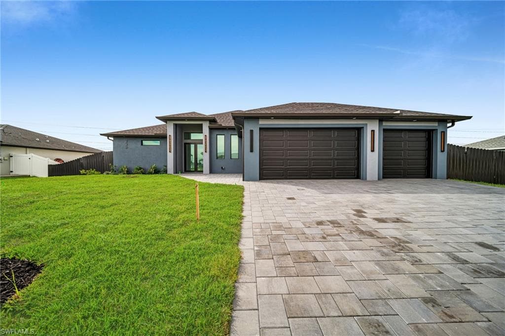 338 24th Ter, Cape Coral, photo 2