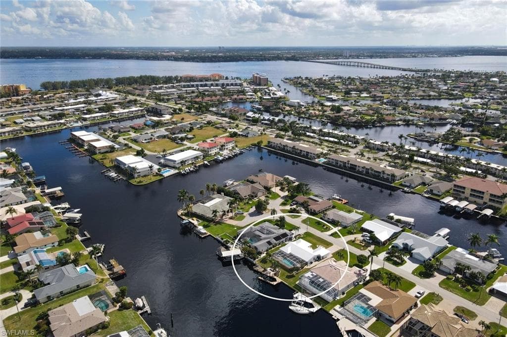 1717 41st St, Cape Coral