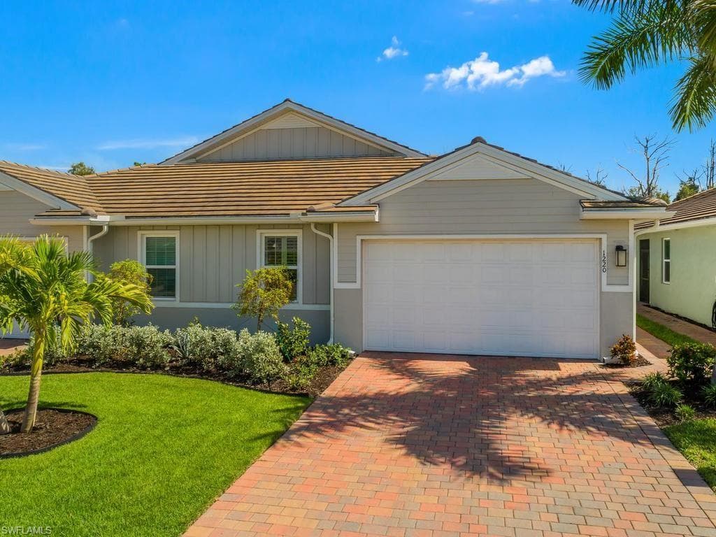 1220 Enbrook Loop, Naples