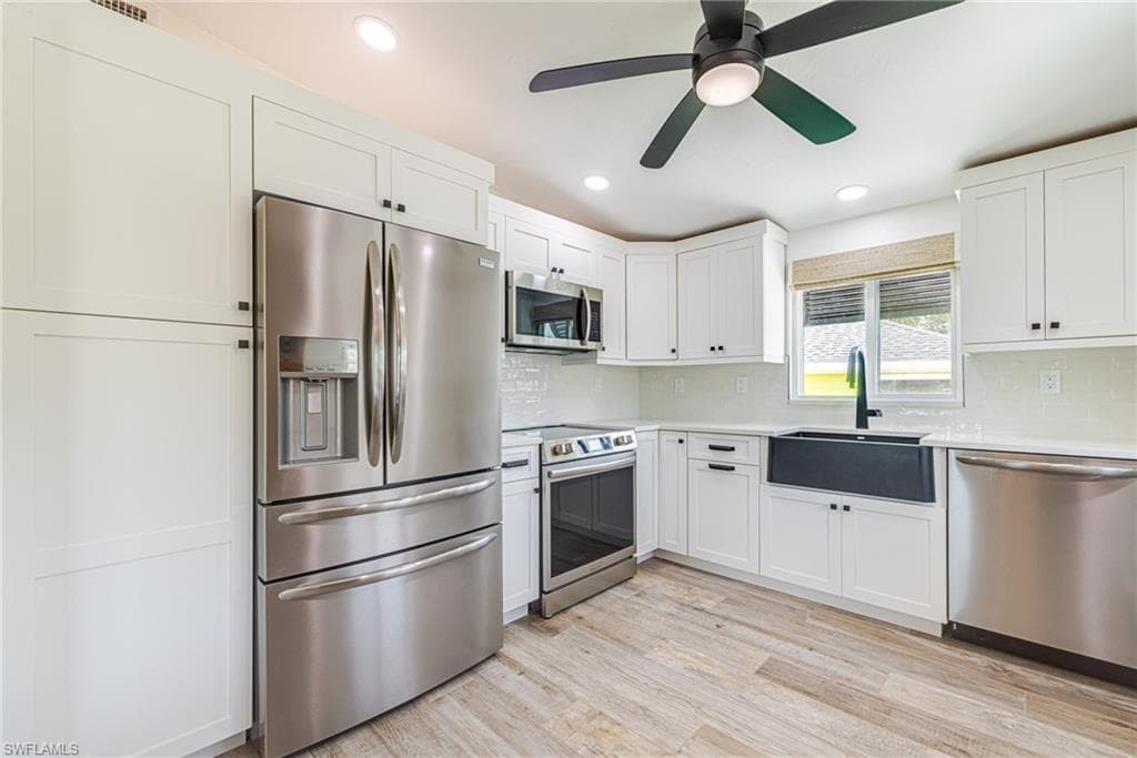 139 Coconut Dr, Fort Myers Beach, photo 2