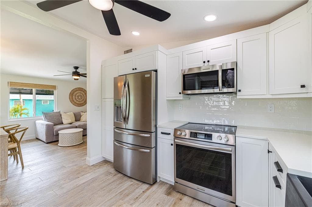 139 Coconut Dr, Fort Myers Beach, photo 3