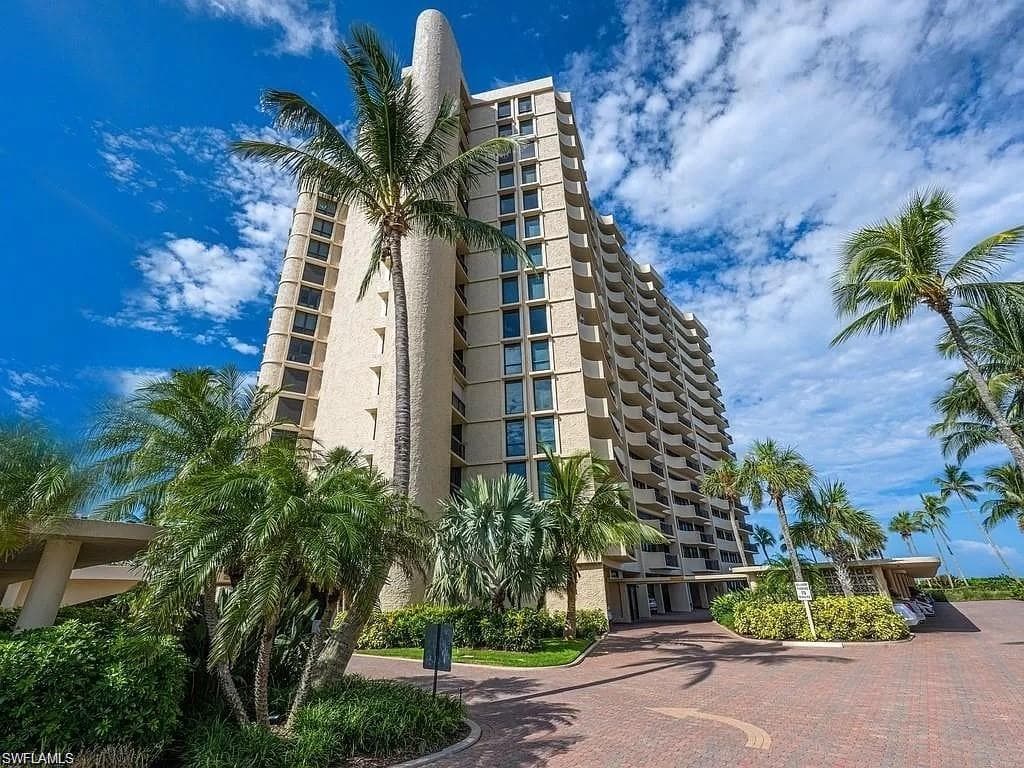 4001 Gulf Shore Blvd #305, Naples, photo 3
