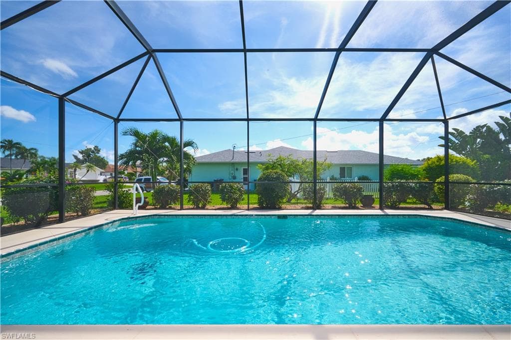 3903 1st Pl, Cape Coral, photo 3
