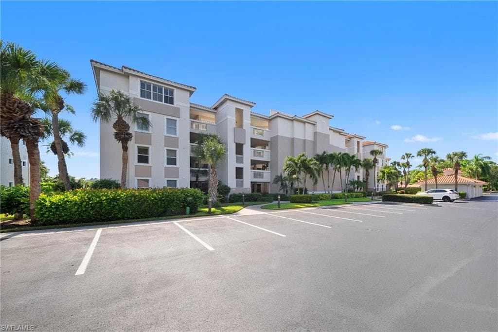 730 Waterford Dr #204, Naples, photo 2