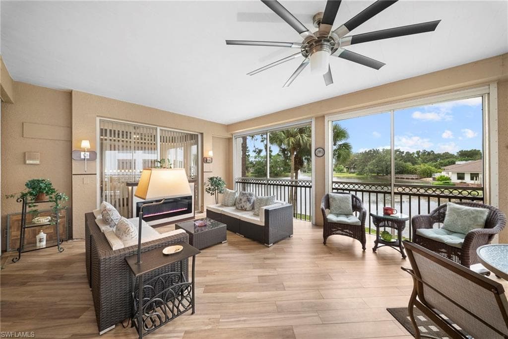 730 Waterford Dr #204, Naples