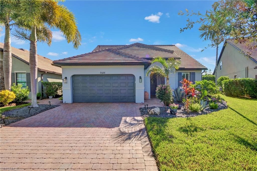 7235 Live Oak Dr, Naples, photo 3