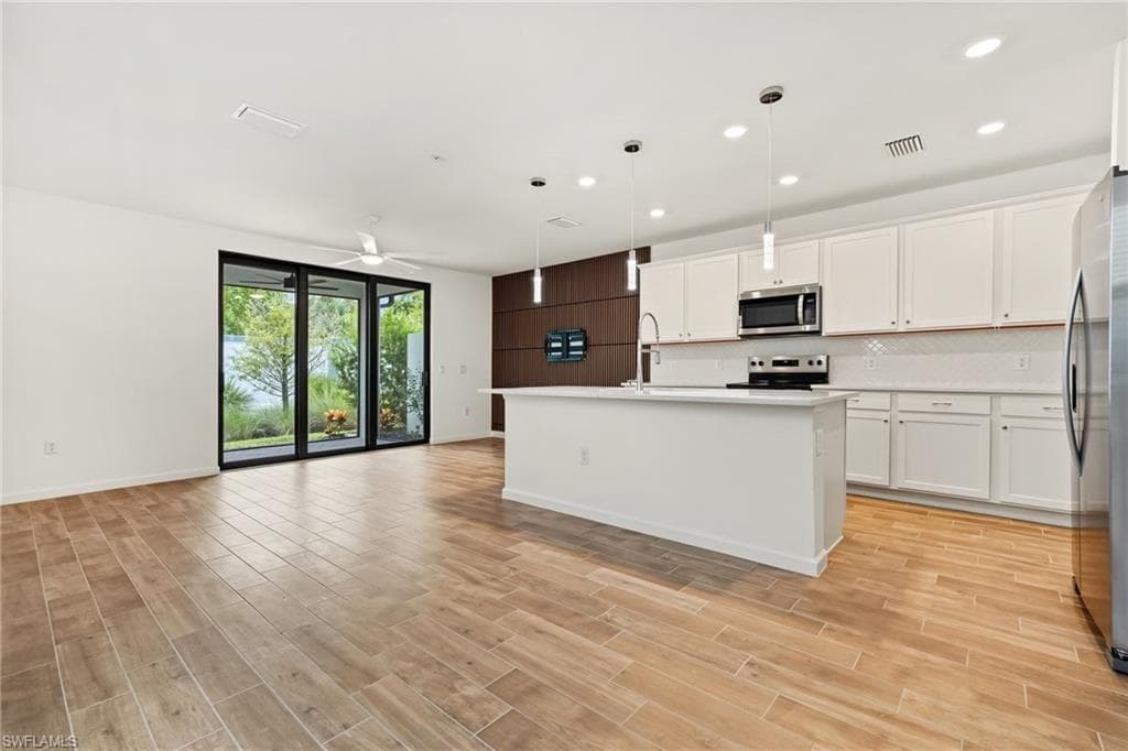 27837 Solis Grande Dr, Bonita Springs, photo 3