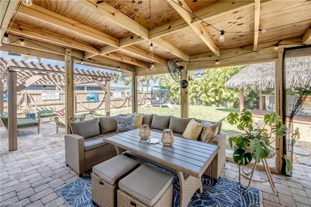 355 Donora Blvd, Fort Myers Beach, photo 3