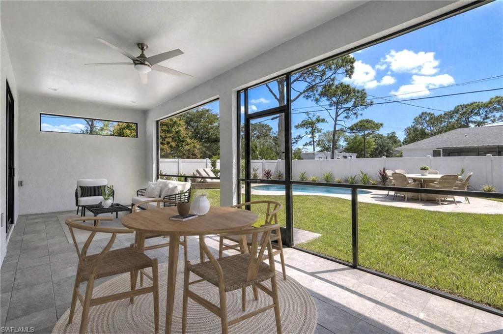 4575 Catalina Ln, Bonita Springs, photo 3