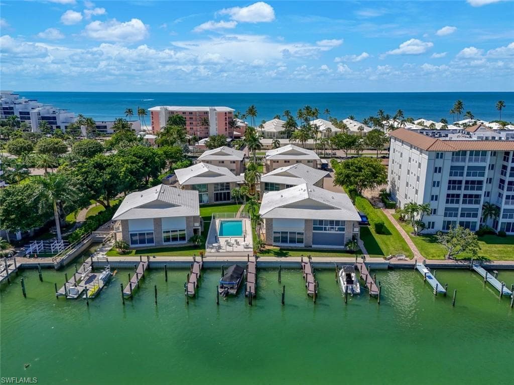 2500 Gulf Shore Blvd #s1, Naples