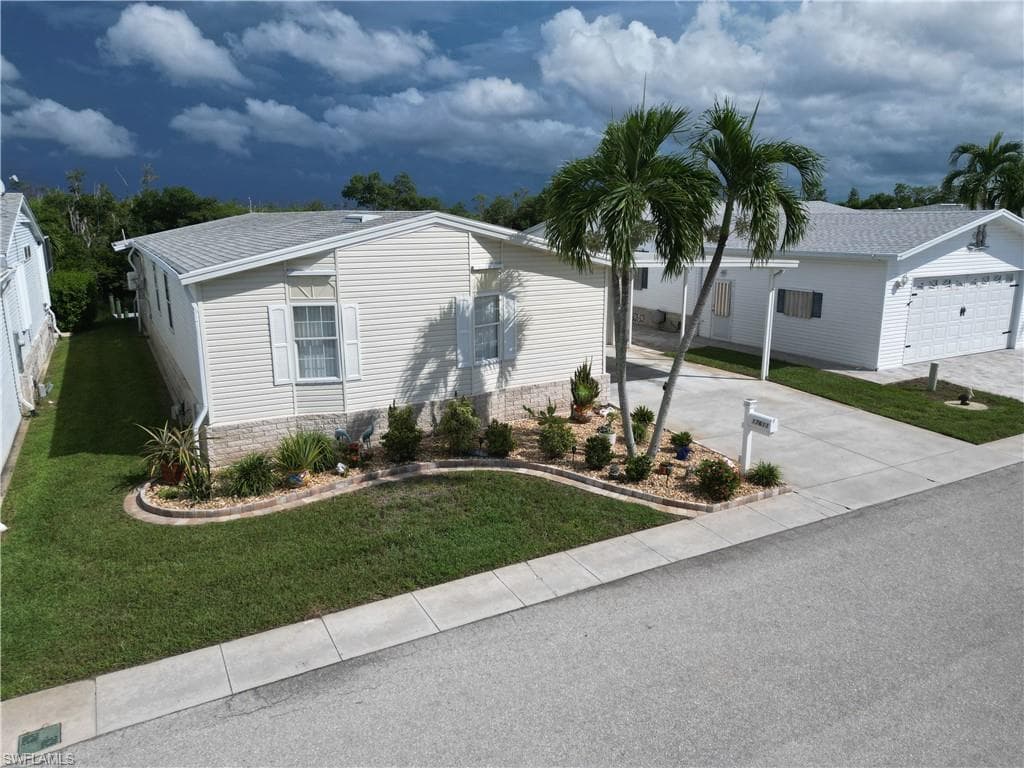 17611 Canal Cove Ct, Fort Myers Beach, photo 3