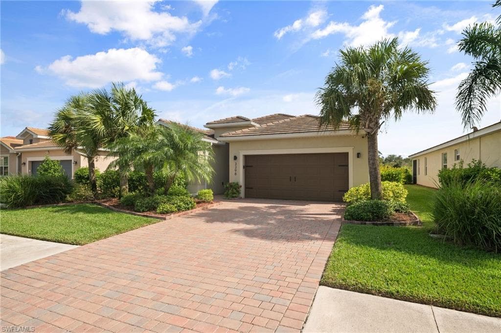 3398 Weston Manor Dr, Alva, photo 2