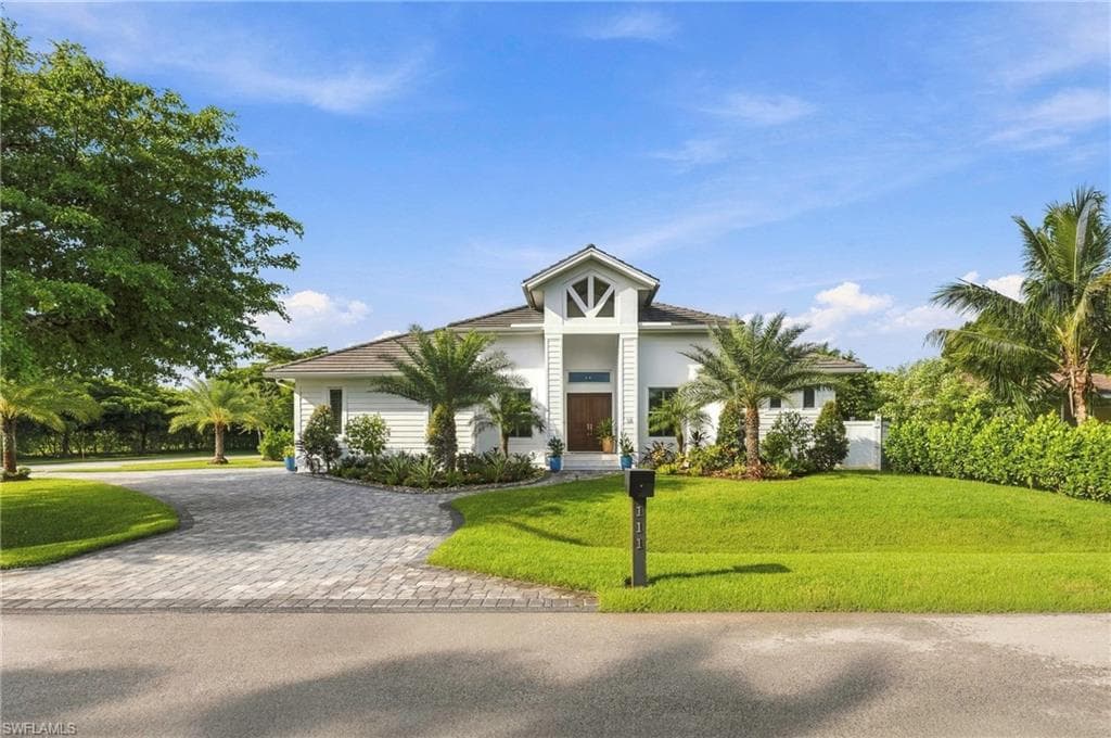 111 1st St, Naples
