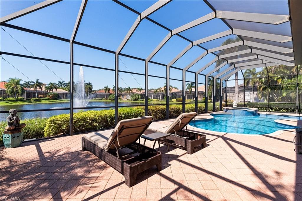 5758 Hammock Isles Dr, Naples