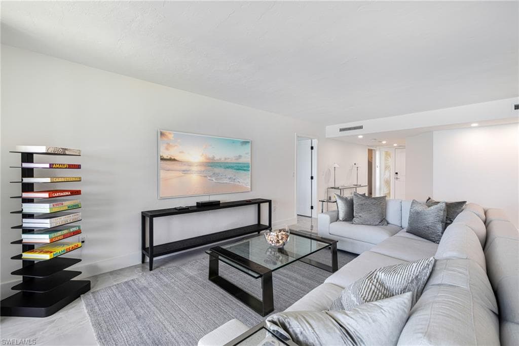10951 Gulf Shore Dr #904, Naples, photo 3