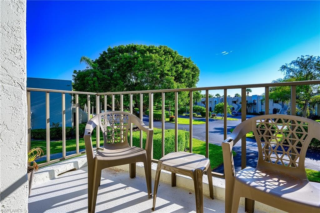 3323 Olympic Dr #726, Naples, photo 3
