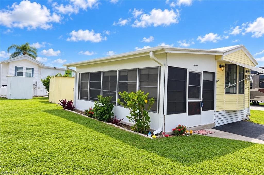 11 Zircon Dr, Naples, photo 2