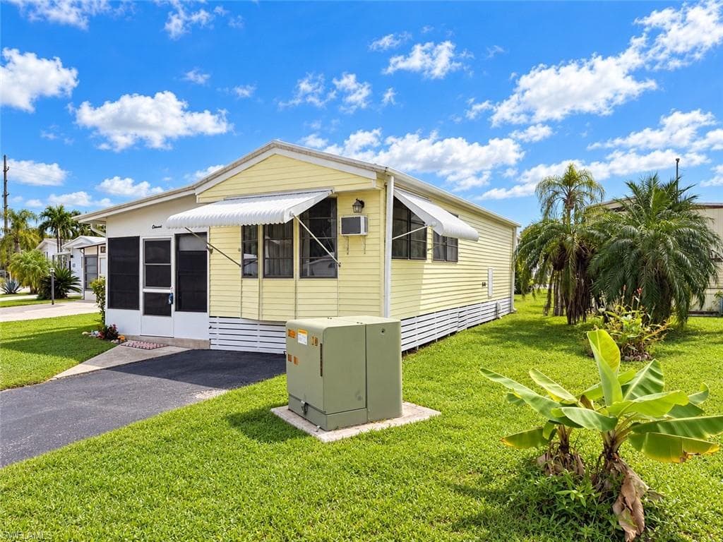 11 Zircon Dr, Naples