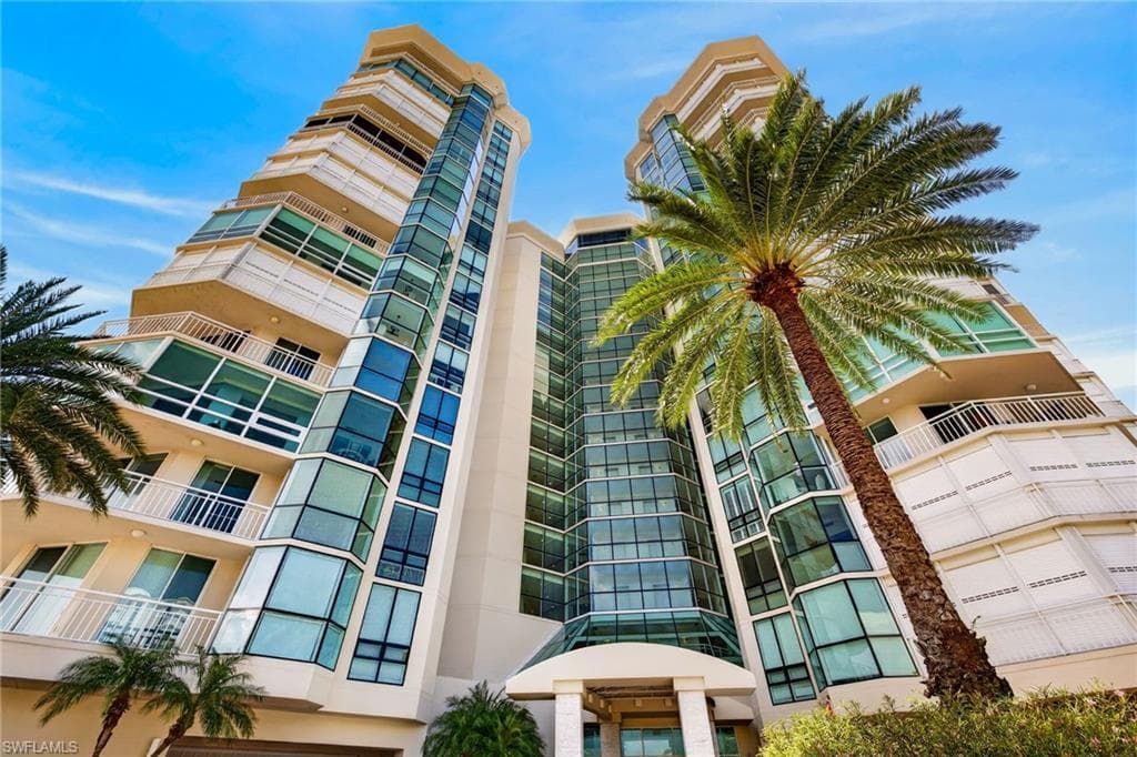 4255 Gulf Shore Blvd #204, Naples
