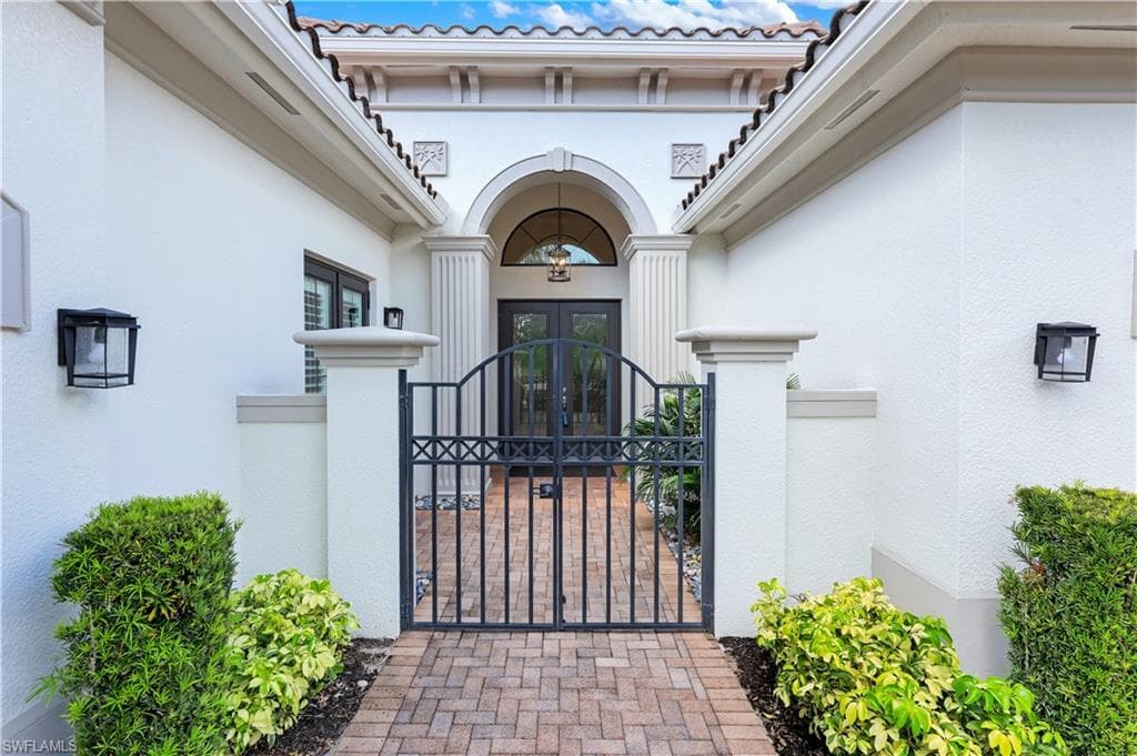 3927 Torrens Ct, Naples, photo 2