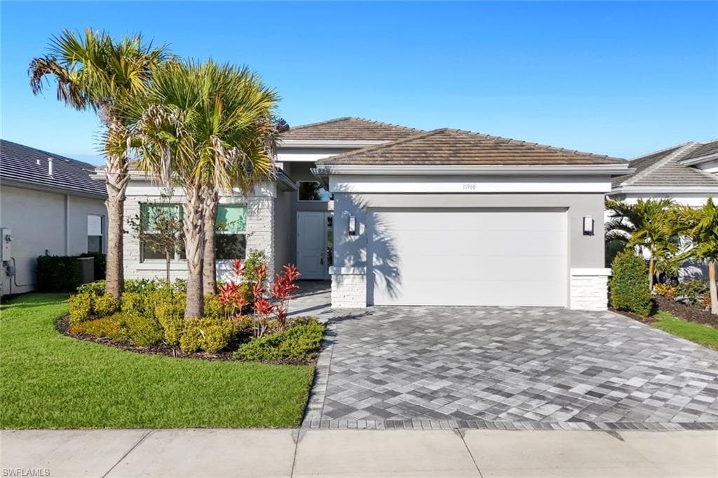 11966 Gardenia Ave, Naples, photo 2