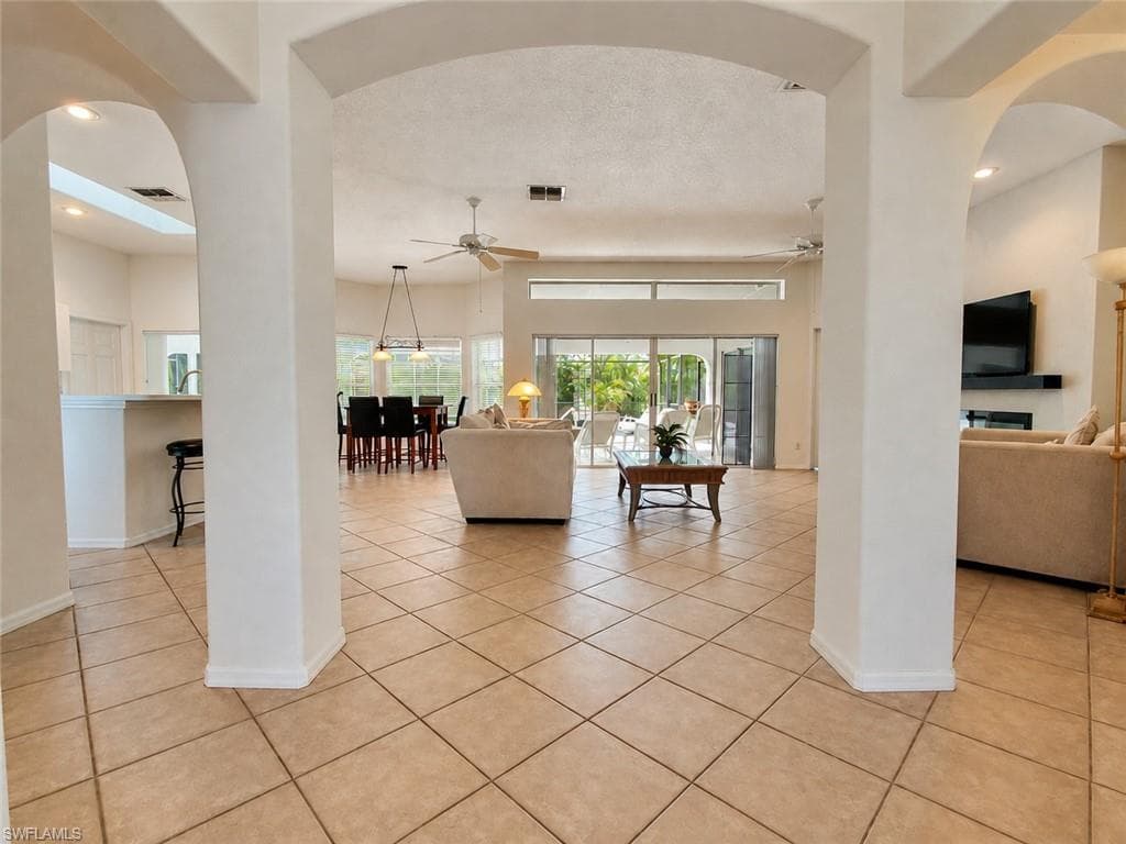 2106 52nd Ter, Cape Coral, photo 3