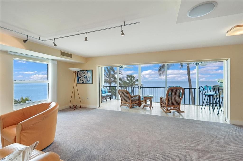 1275 Gulf Shore Blvd #601, Naples, photo 3