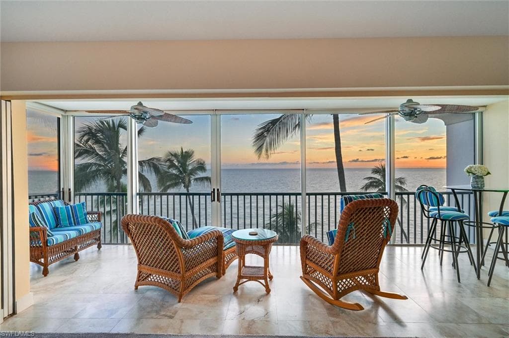 1275 Gulf Shore Blvd #601, Naples