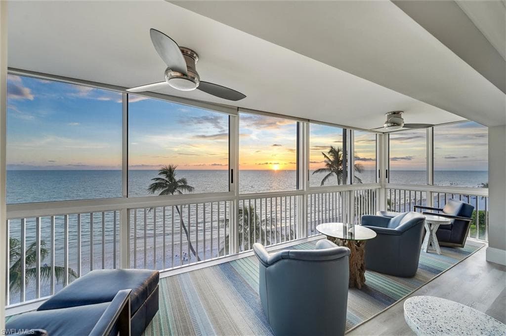 1275 Gulf Shore Blvd #602, Naples