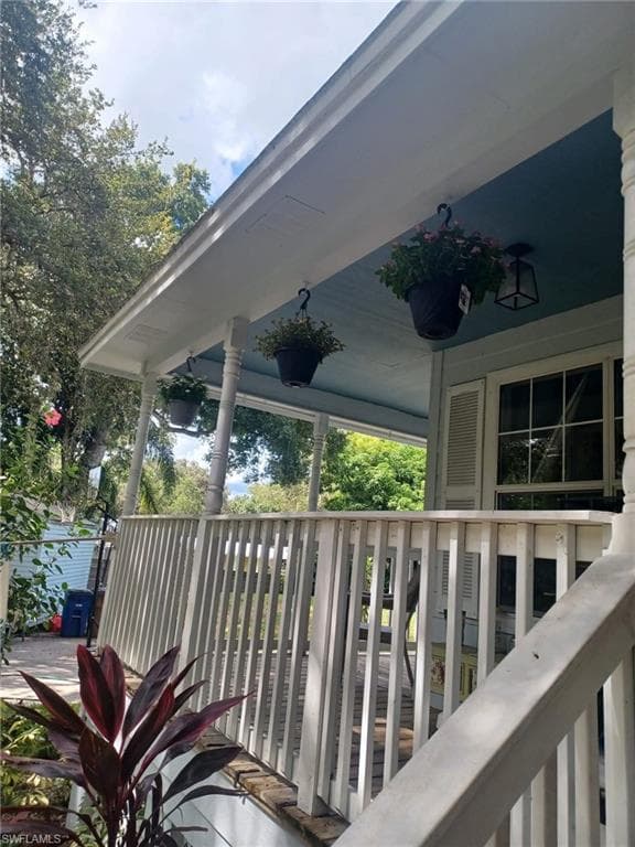 1614 Sunkist Way, Fort Myers, photo 2