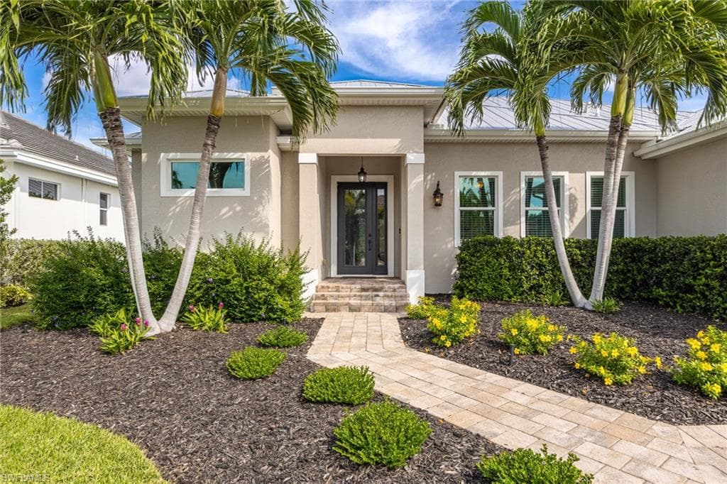 8702 Lakefront Ct, Fort Myers, photo 3