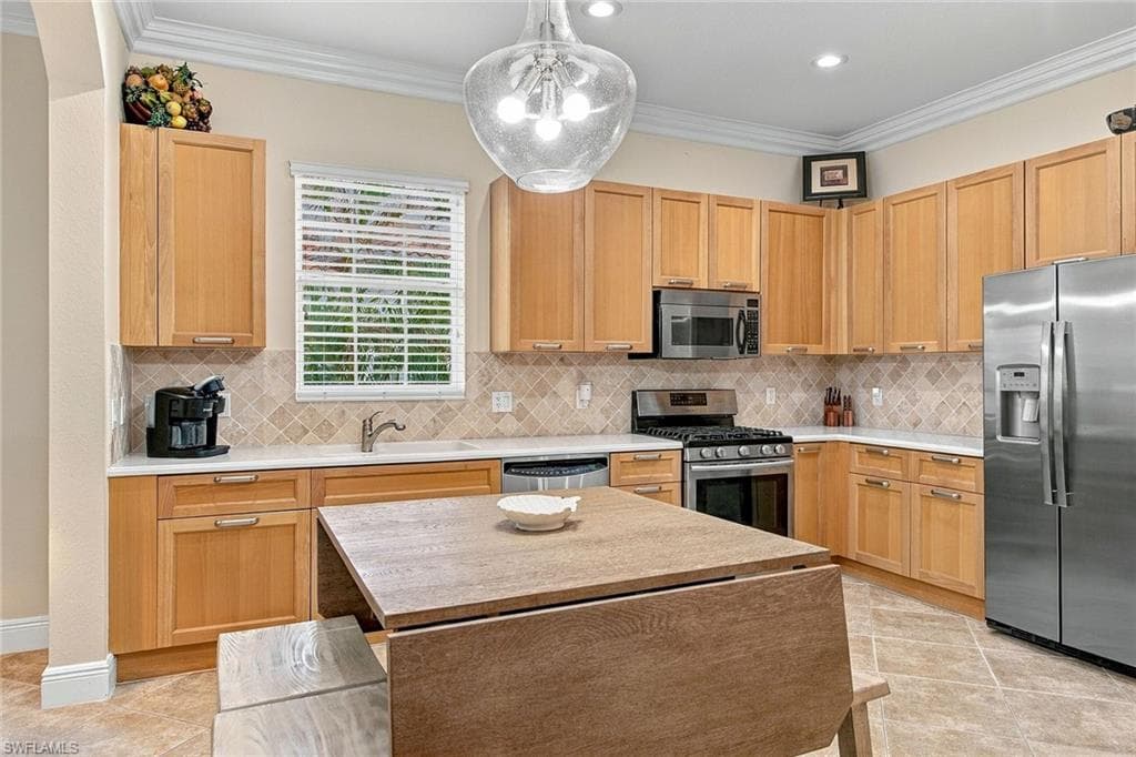 9086 Cascada Way #202, Naples, photo 3