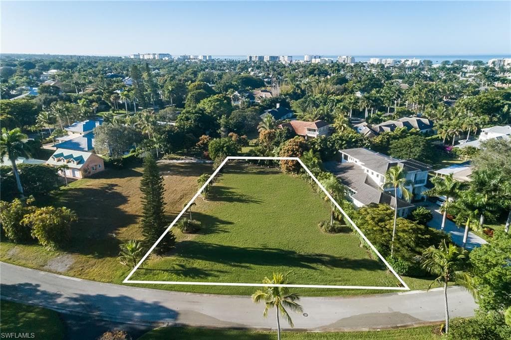 700 Bow Line Dr, Naples, photo 2