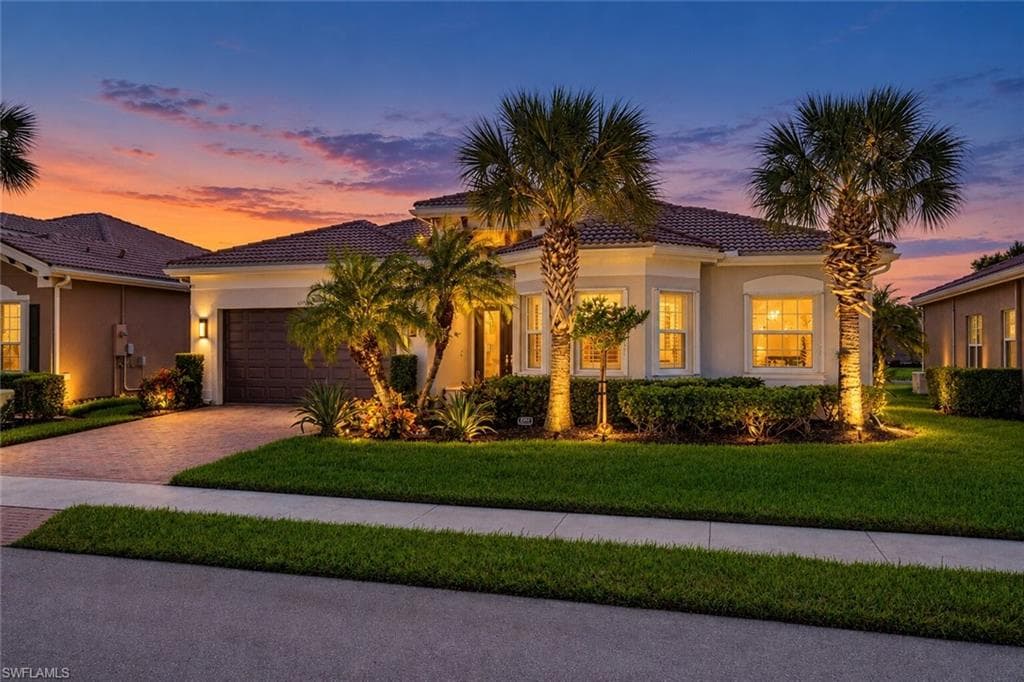 6574 Monterey Pt, Naples