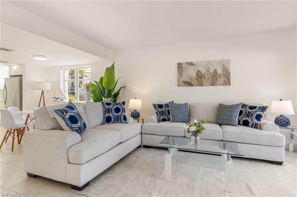 900 8th Ave #102, Naples, photo 2