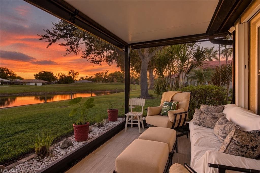 1037 Forest Lakes Dr #8d, Naples