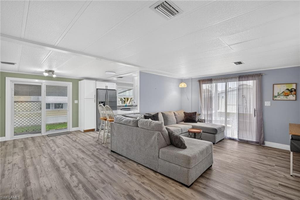 125 Kim Dr, Naples, photo 2