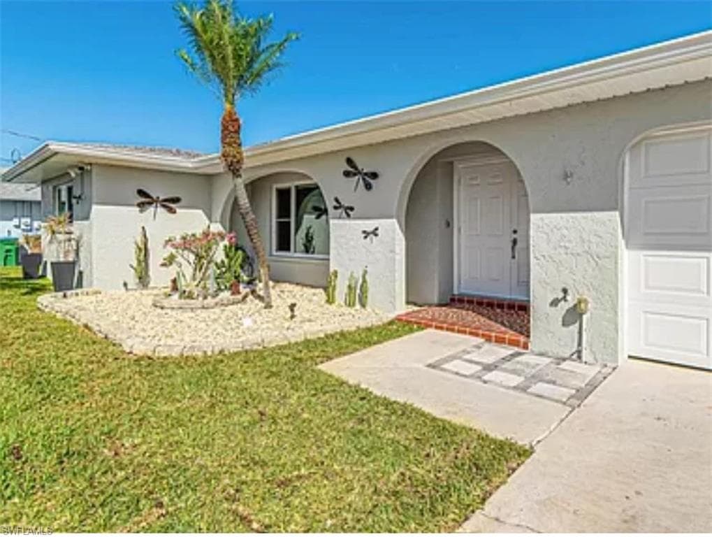 229 29th Ter, Cape Coral, photo 2
