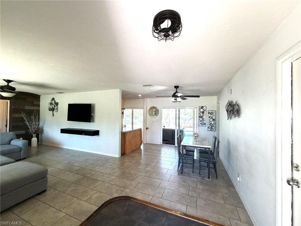 229 29th Ter, Cape Coral, photo 3
