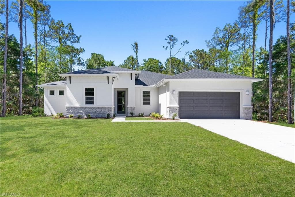 13 34th Pl, Cape Coral