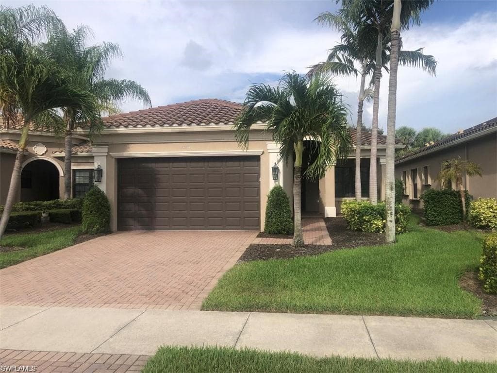 13644 Mandarin Cir, Naples