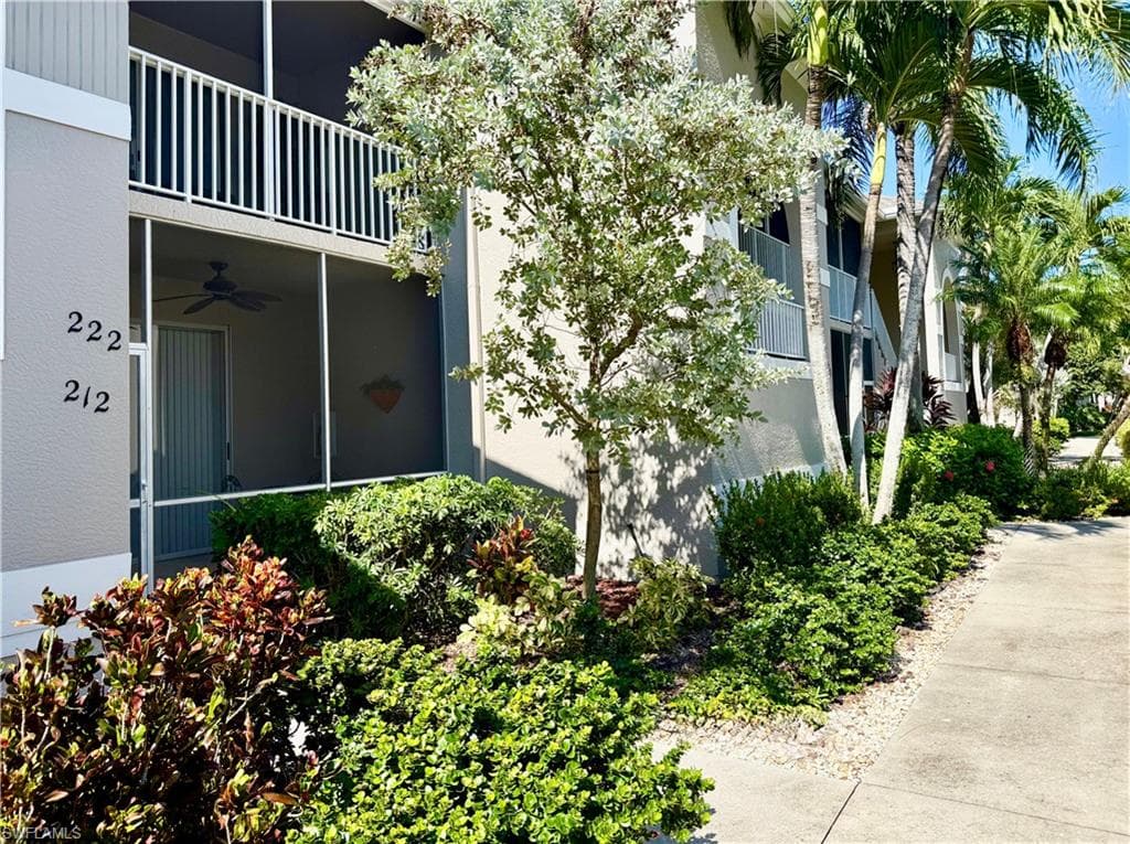 8605 Naples Heritage Dr #212, Naples, photo 2