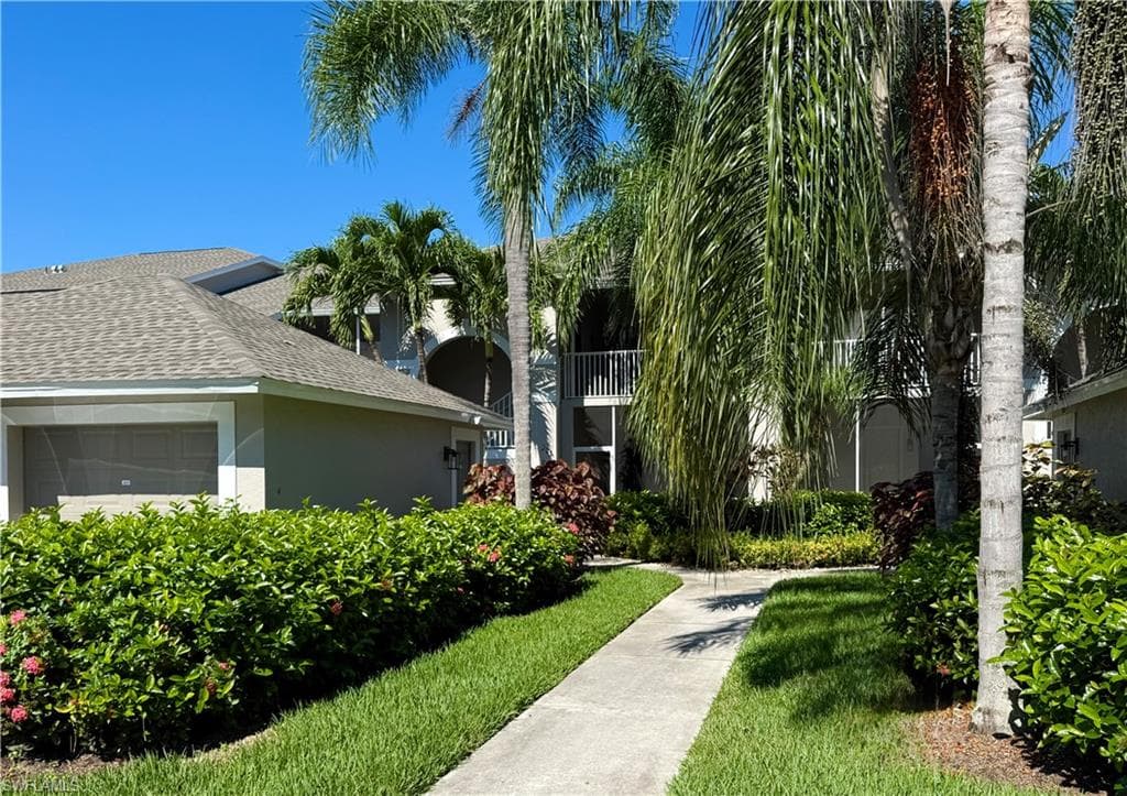 8605 Naples Heritage Dr #212, Naples
